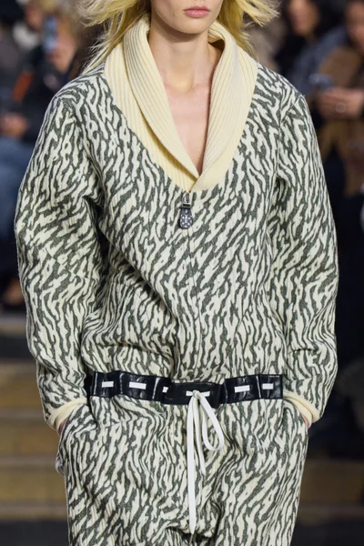 Look 56